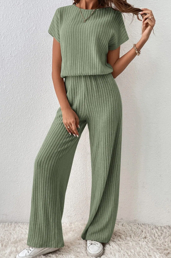 Fashionable raglan short-sleeved knit set
