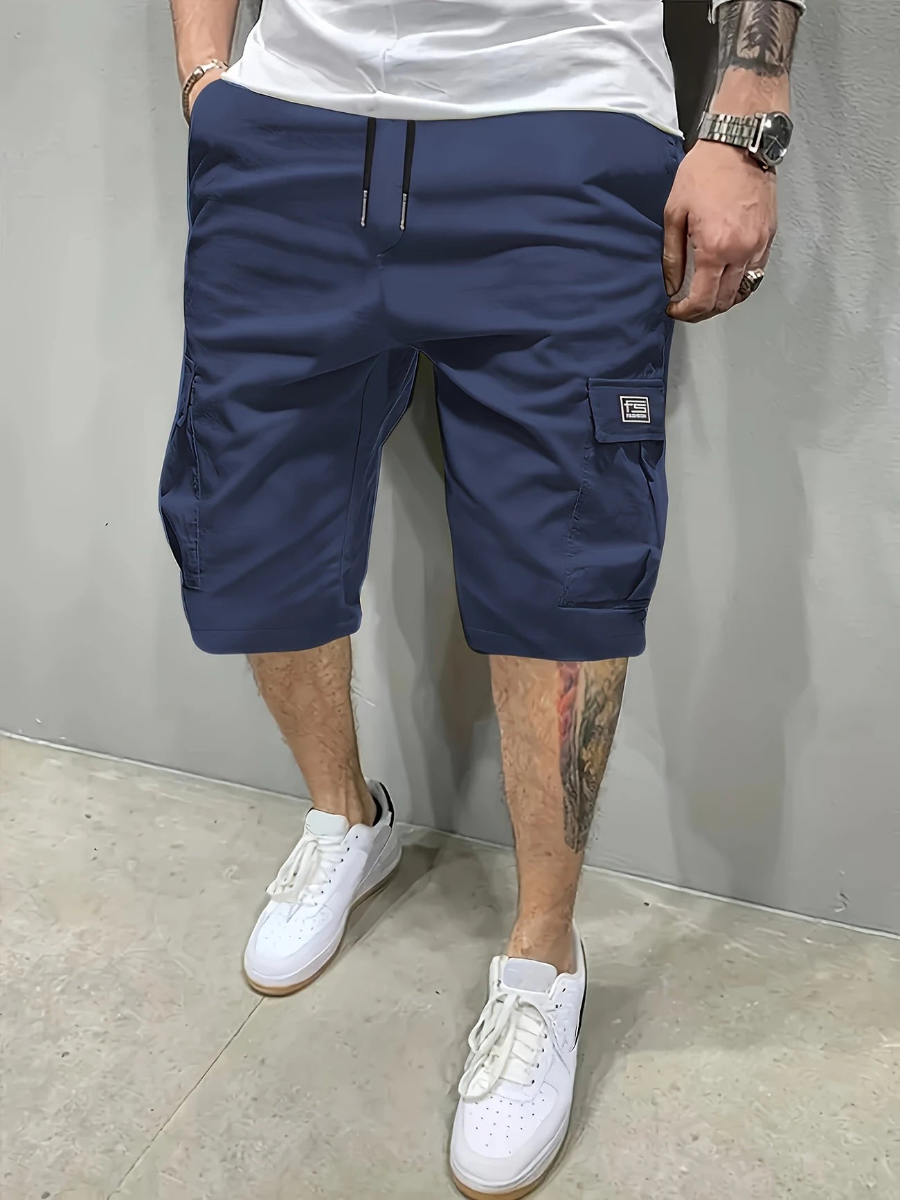 Loose-fitting straight-leg cargo shorts, stylish men's shorts
